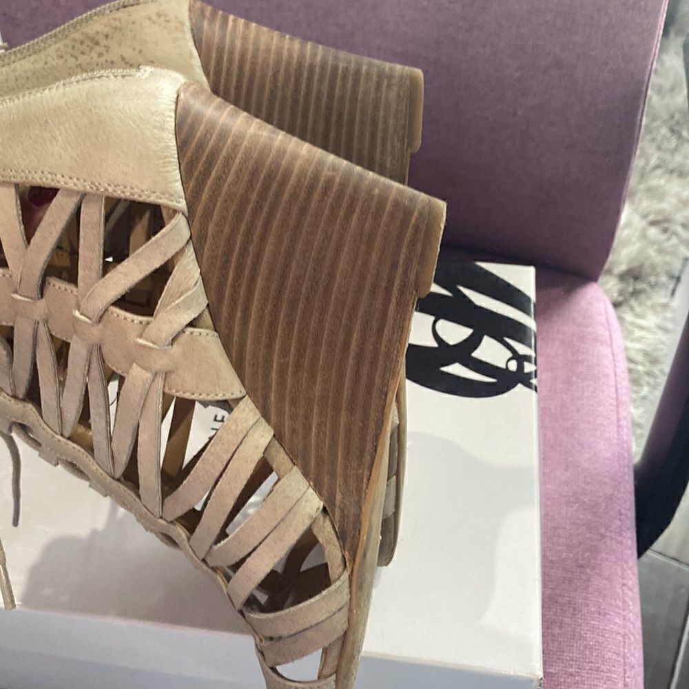 Nine West sandals    - Picture 4 of 7